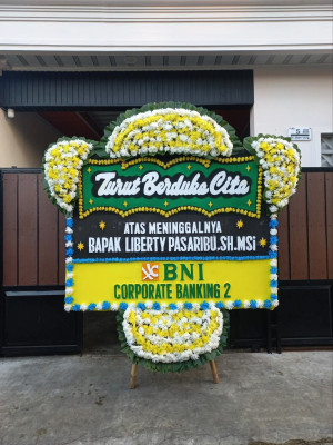 Papan Bunga Duka di Leahari
