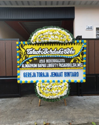 Papan Bunga Duka di Leahari